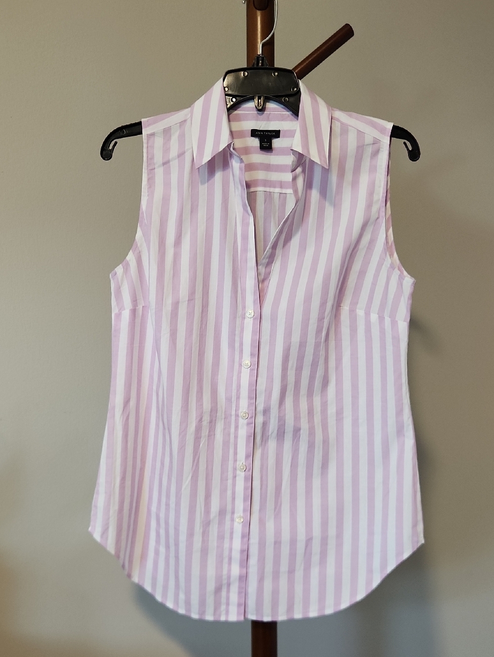 Ann Taylor Sleeveless Striped Button Down Shirt